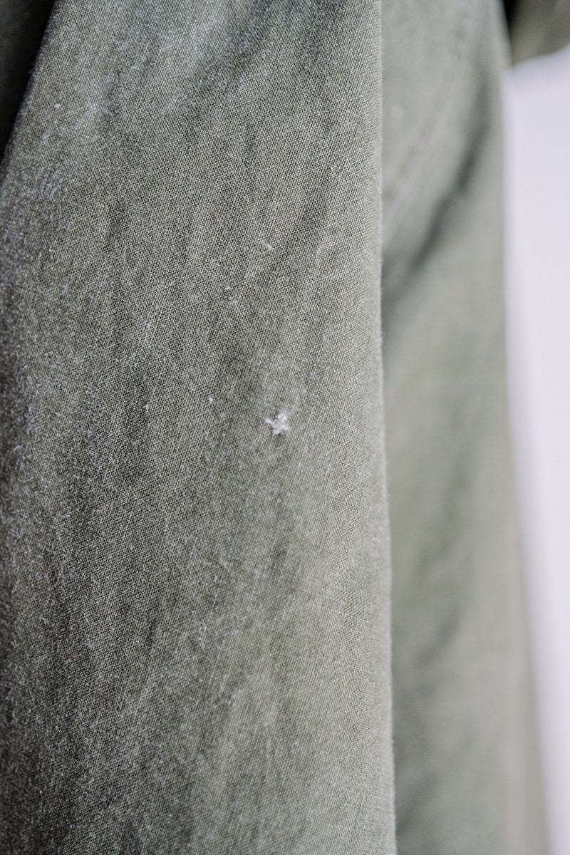 [~ 60's] ผ้าฝ้ายสีเขียววินเทจอังกฤษ smock "Blacks of Greenock"