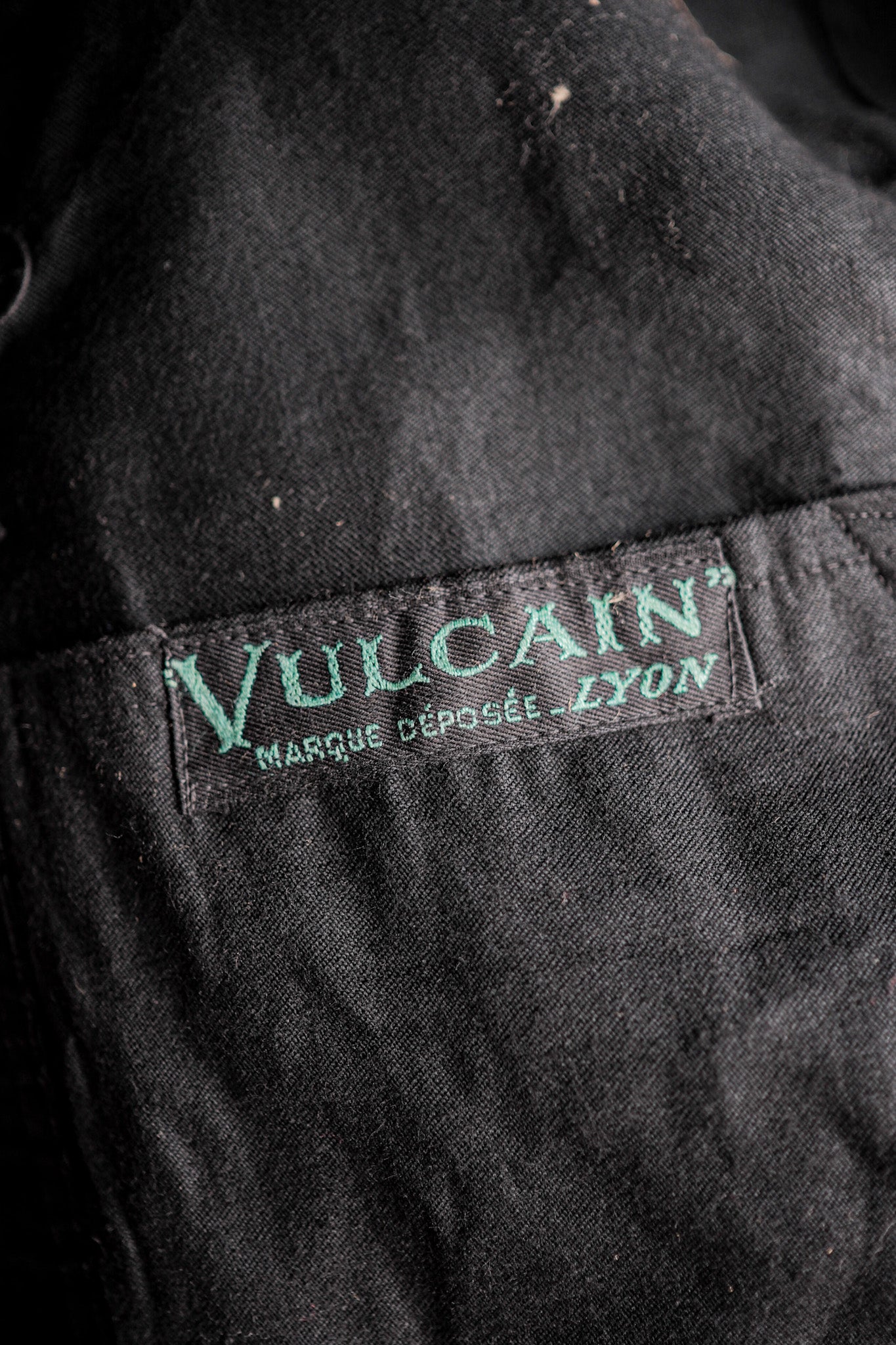 [~ 40 's] 프랑스 빈티지 흑광 몰라 스킨 작업 재킷 "vulcain" "Dead Stock"