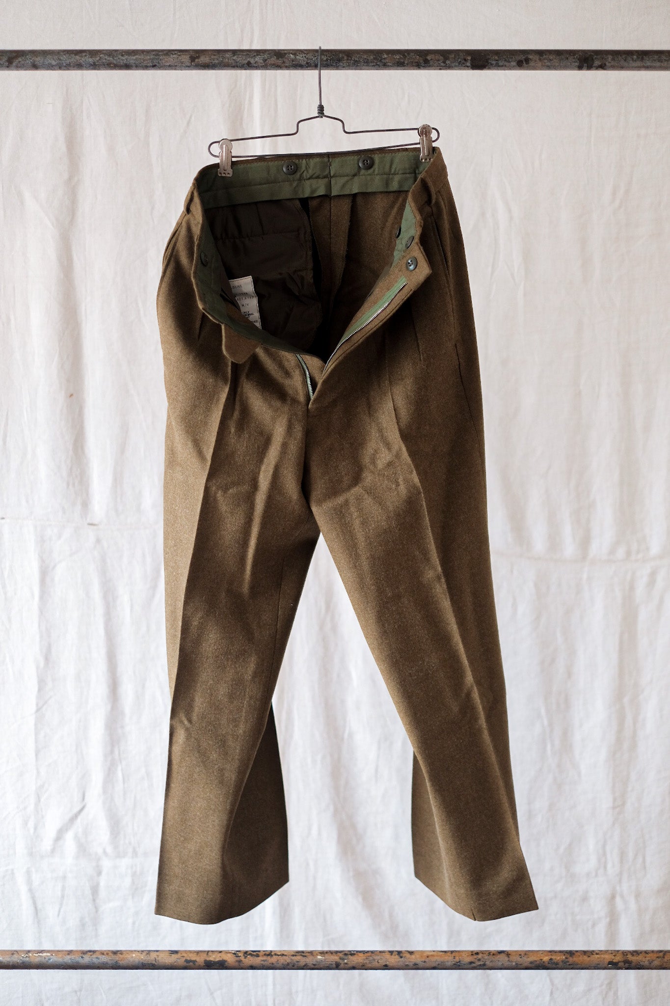 [~ 90's] กางเกงขนสัตว์ขนแกะกองทัพออสเตรเลียขนาด 76s