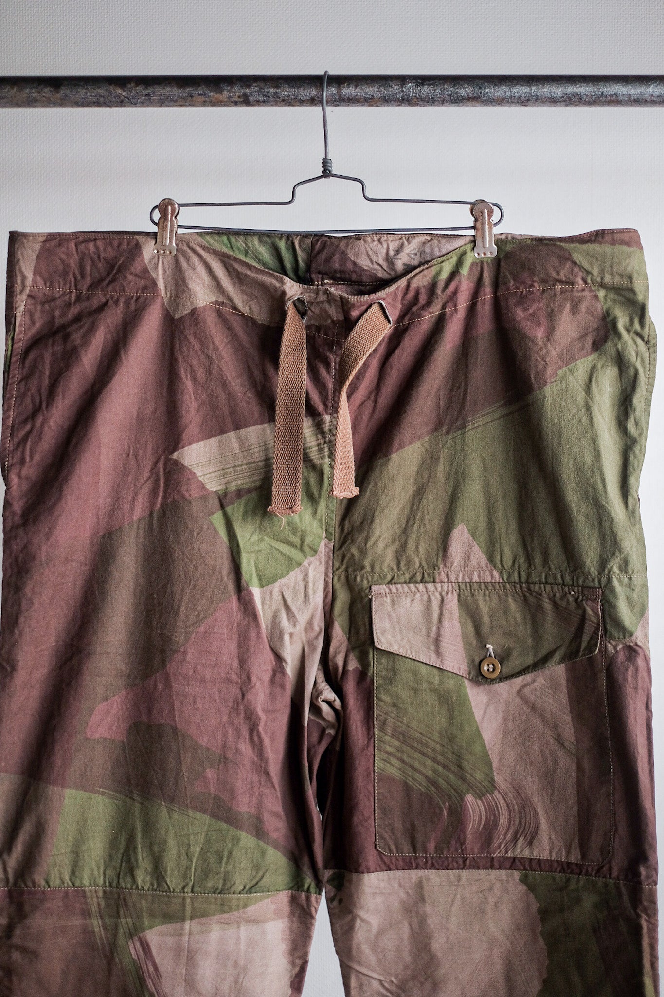 [~ 40's] BRITISH ARMY SAS CAMOUFLAGED WindProof Trousers Size.2 "DEAD STOCK"