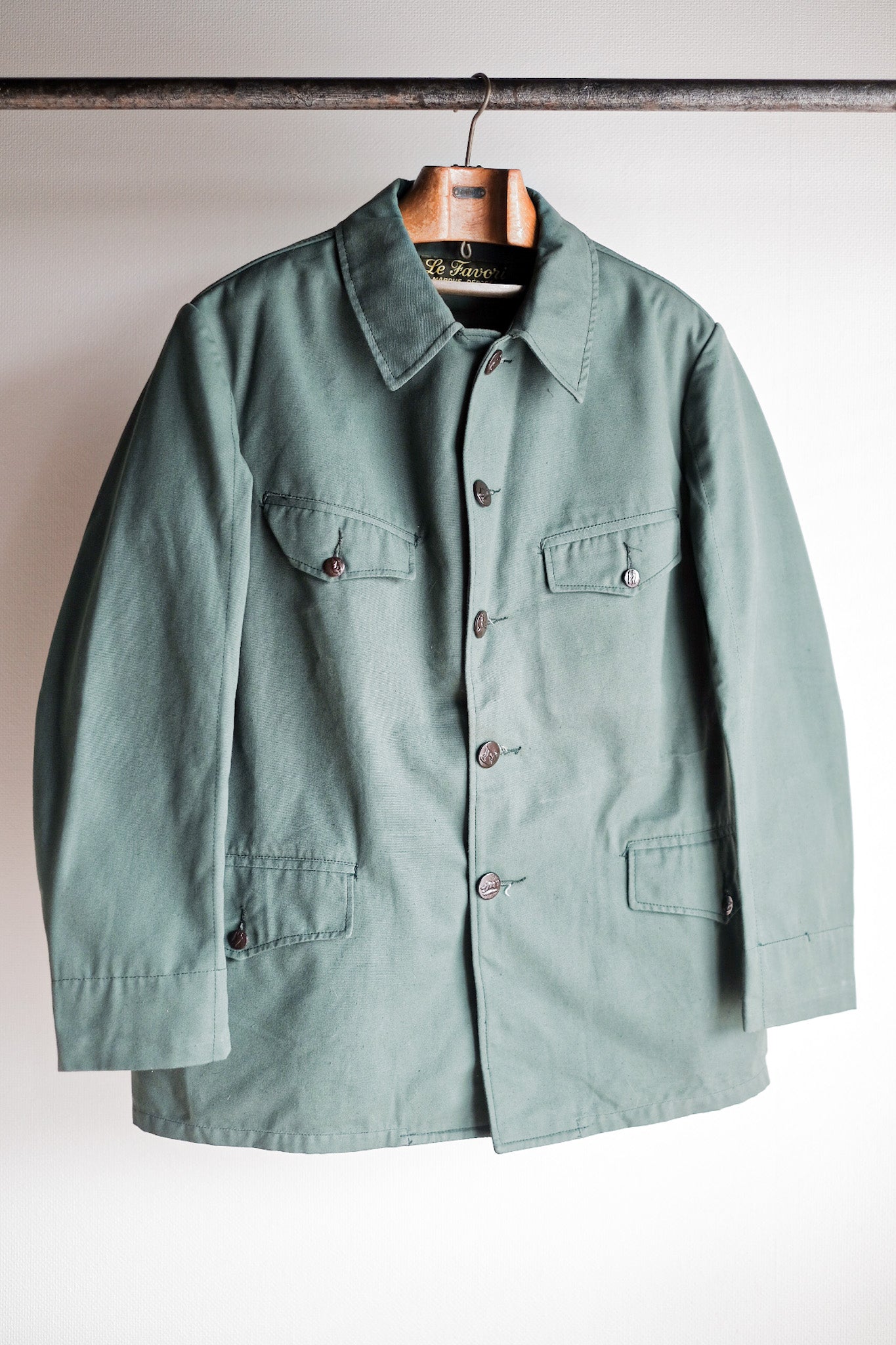 ［~50's］French Vintage Green Cotton Hunting Jacket With Chin Strap "Dead Stock"
