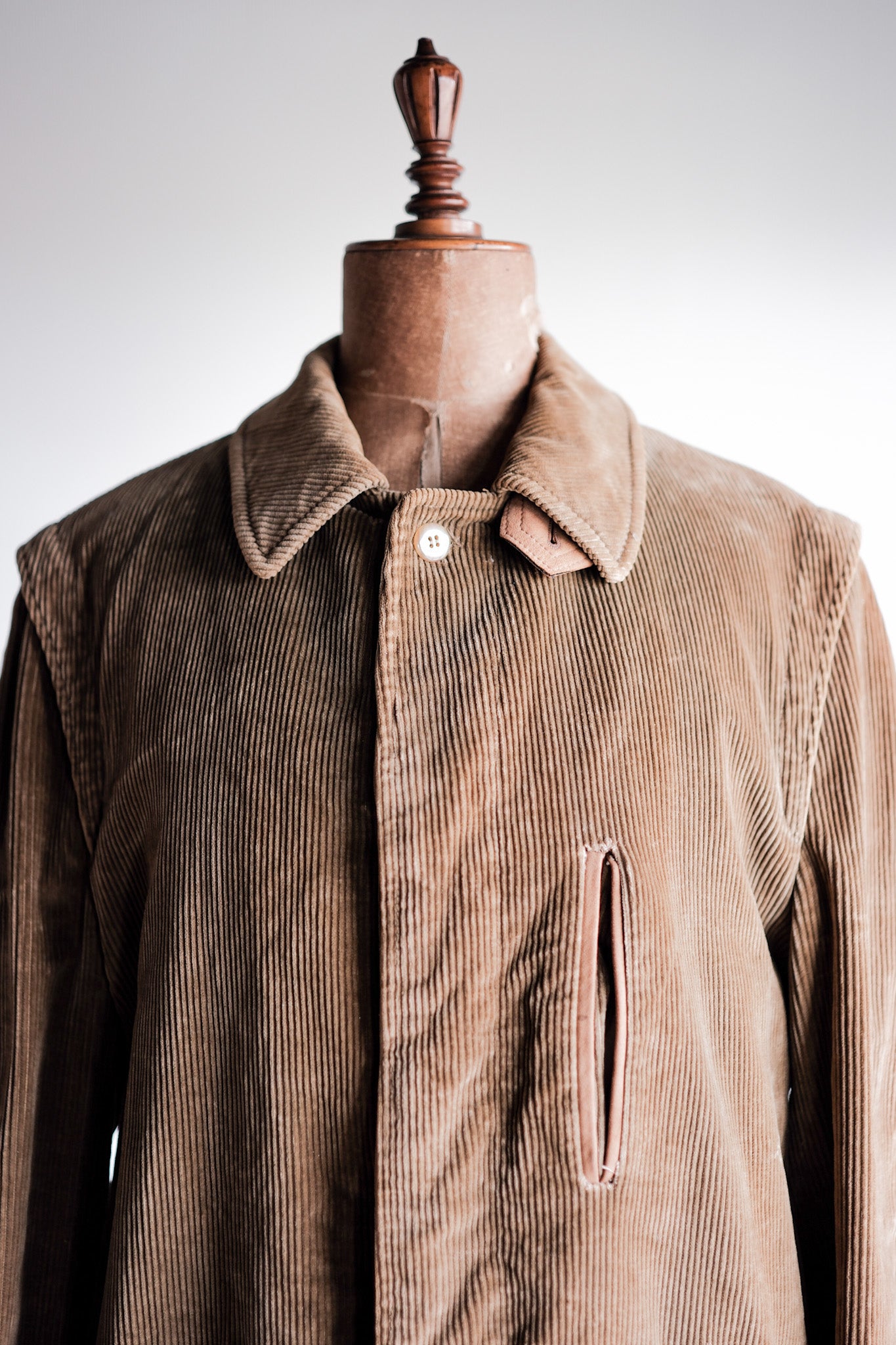 【~80's】Old INVERTERE Brown Corduroy Jacket With Chin Strap