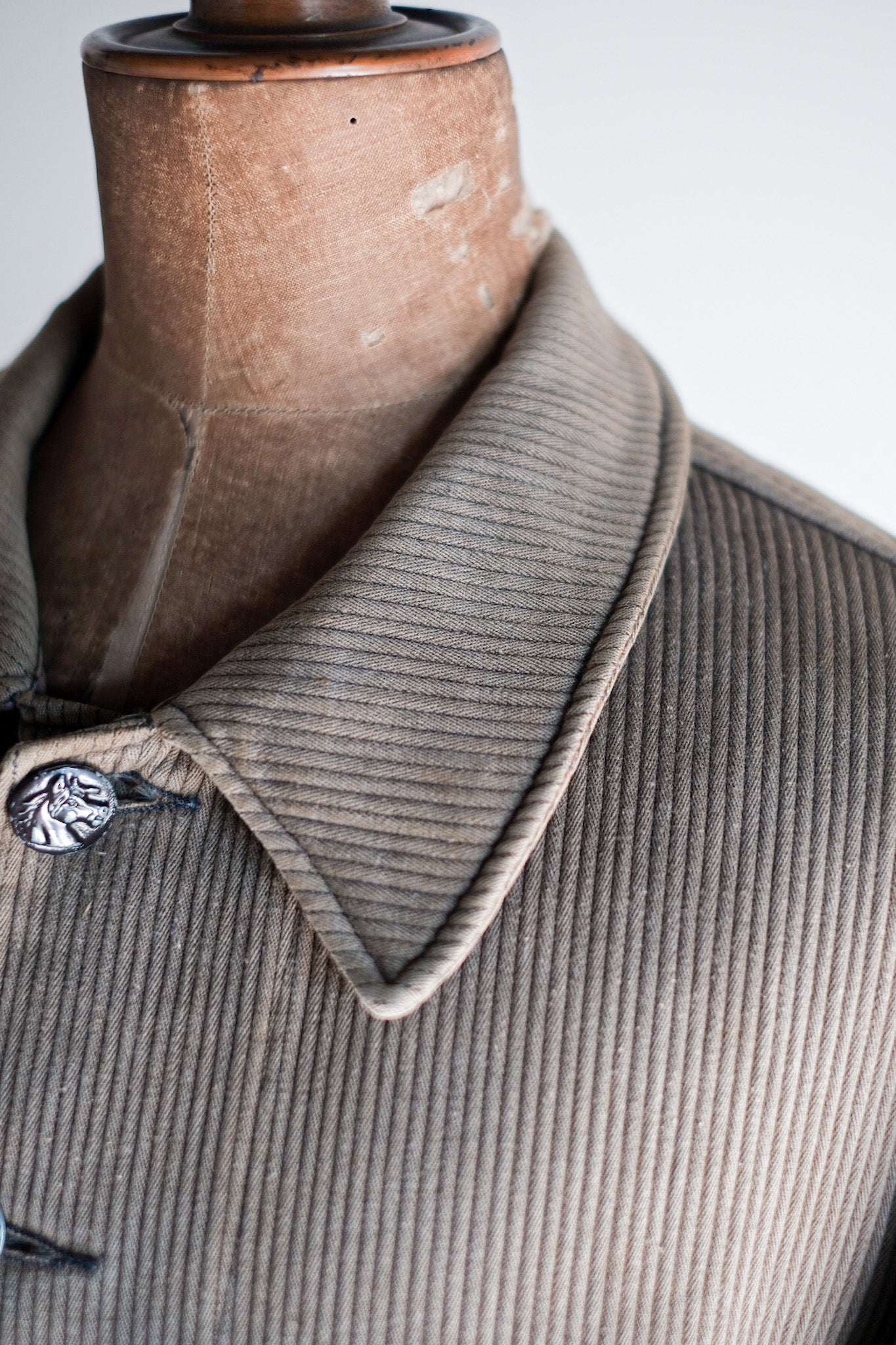 ［~40's］French Vintage Brown Cotton Pique Hunting Jacket With Chin Strap