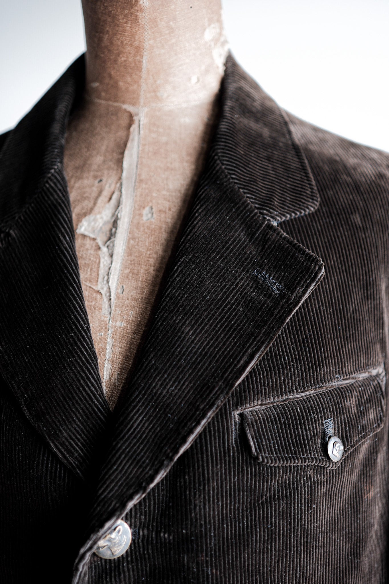 [~ 40 '] 프랑스 빈티지 다크 브라운 코듀로이 옷깃 사냥 재킷 "데드 스톡"