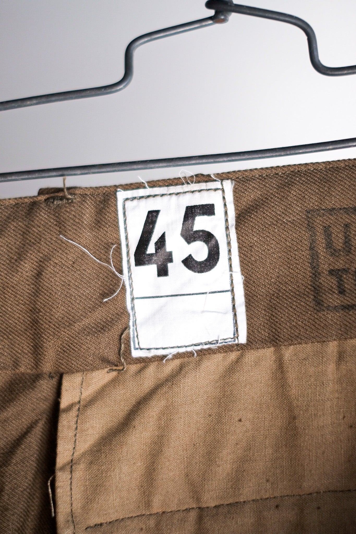 [~ 50's] French Army M47 Taille des pantalons de terrain.45 "Stock mort"