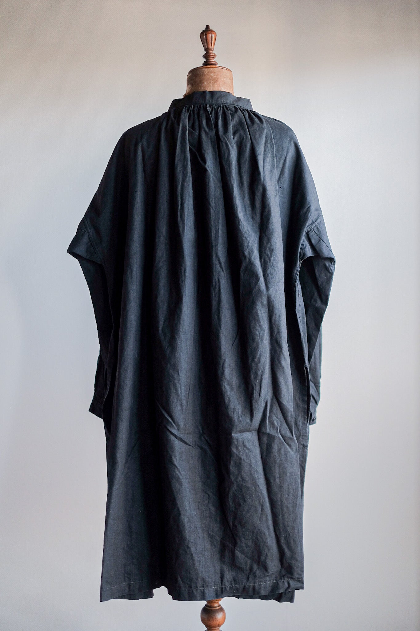 [Early 20th C] French Antique Black Linen Smock "Biaude"