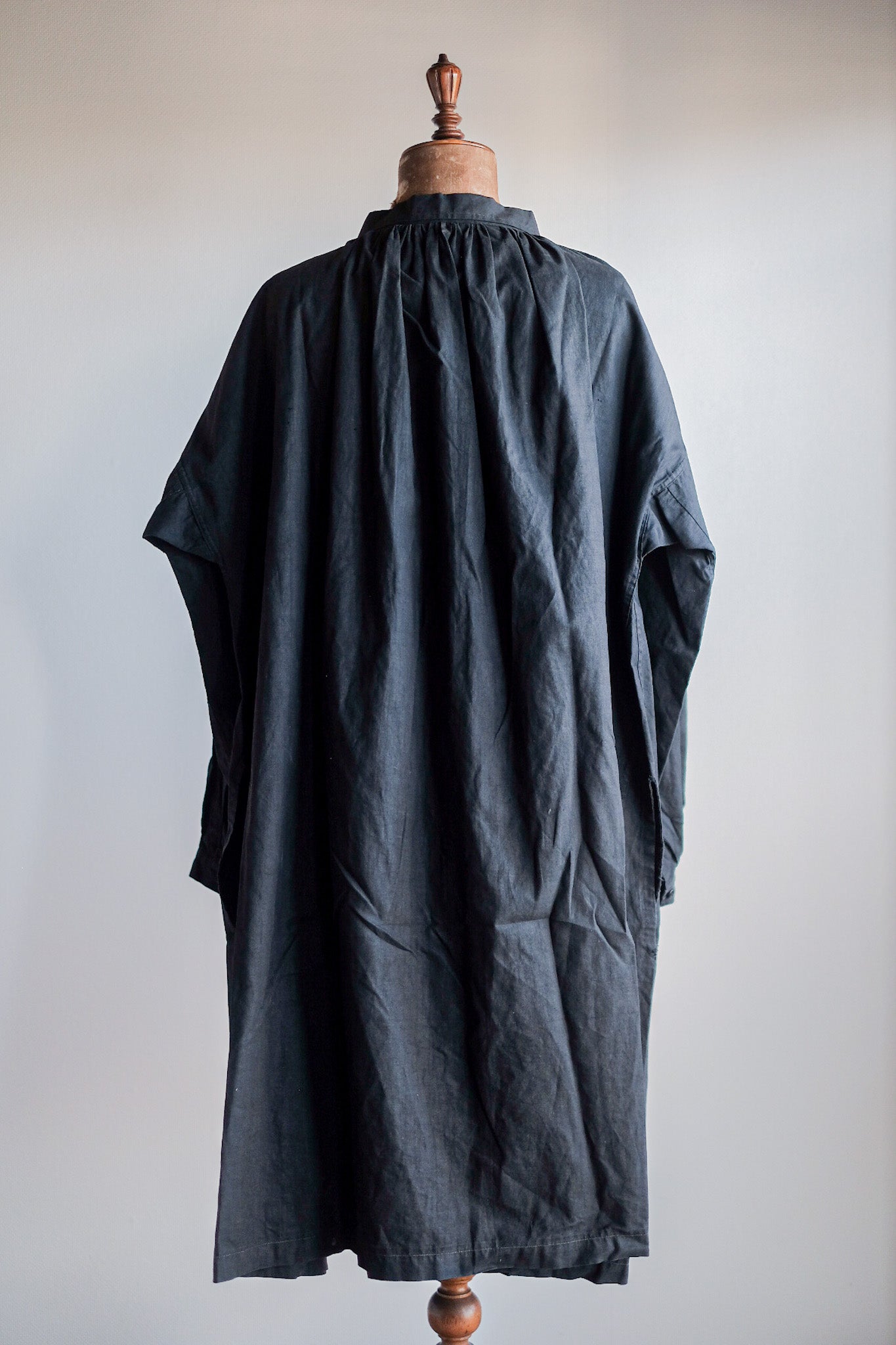 ［Early 20th C］French Antique Black Linen Smock "Biaude"