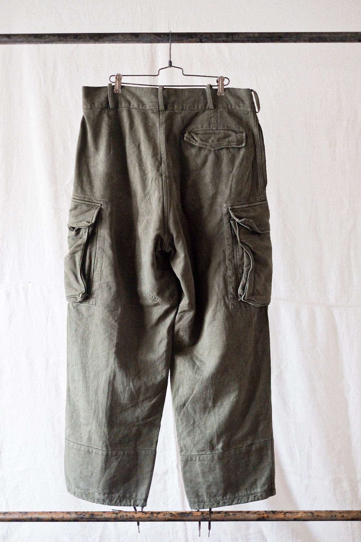 [~ 50's] pantalon de terrain de l'armée allemande HBT