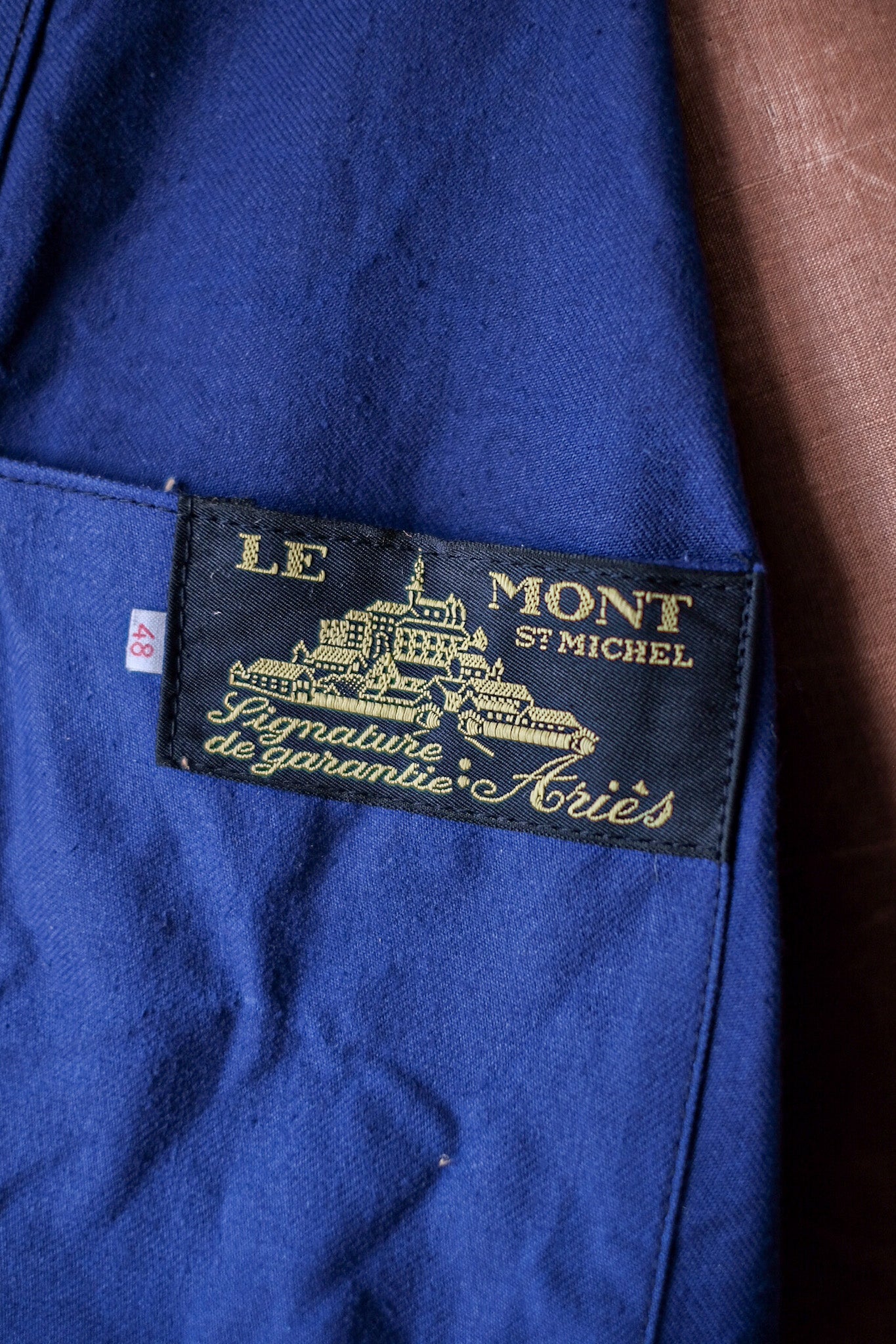 [~ 50's] แจ็คเก็ตผ้าฝ้ายสีน้ำเงินวินเทจฝรั่งเศส "Le Mont St. Michel"