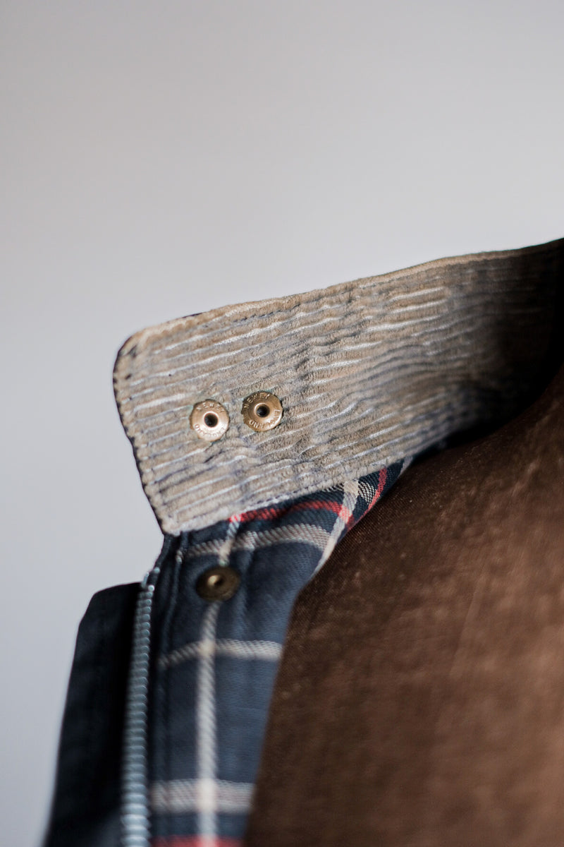 [~ 70's] แจ็คเก็ต Waxed Vintage Barbour "รุ่นที่ไม่รู้จัก" 1 ยอด