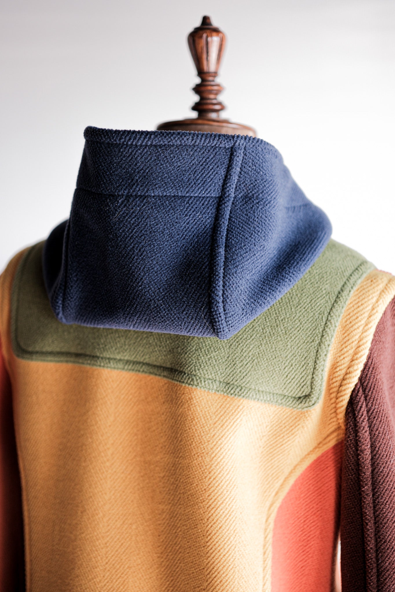 ［~90's］Old INVERTERE Crazy Pattern Wool Duffle Coat "Moorbrook"