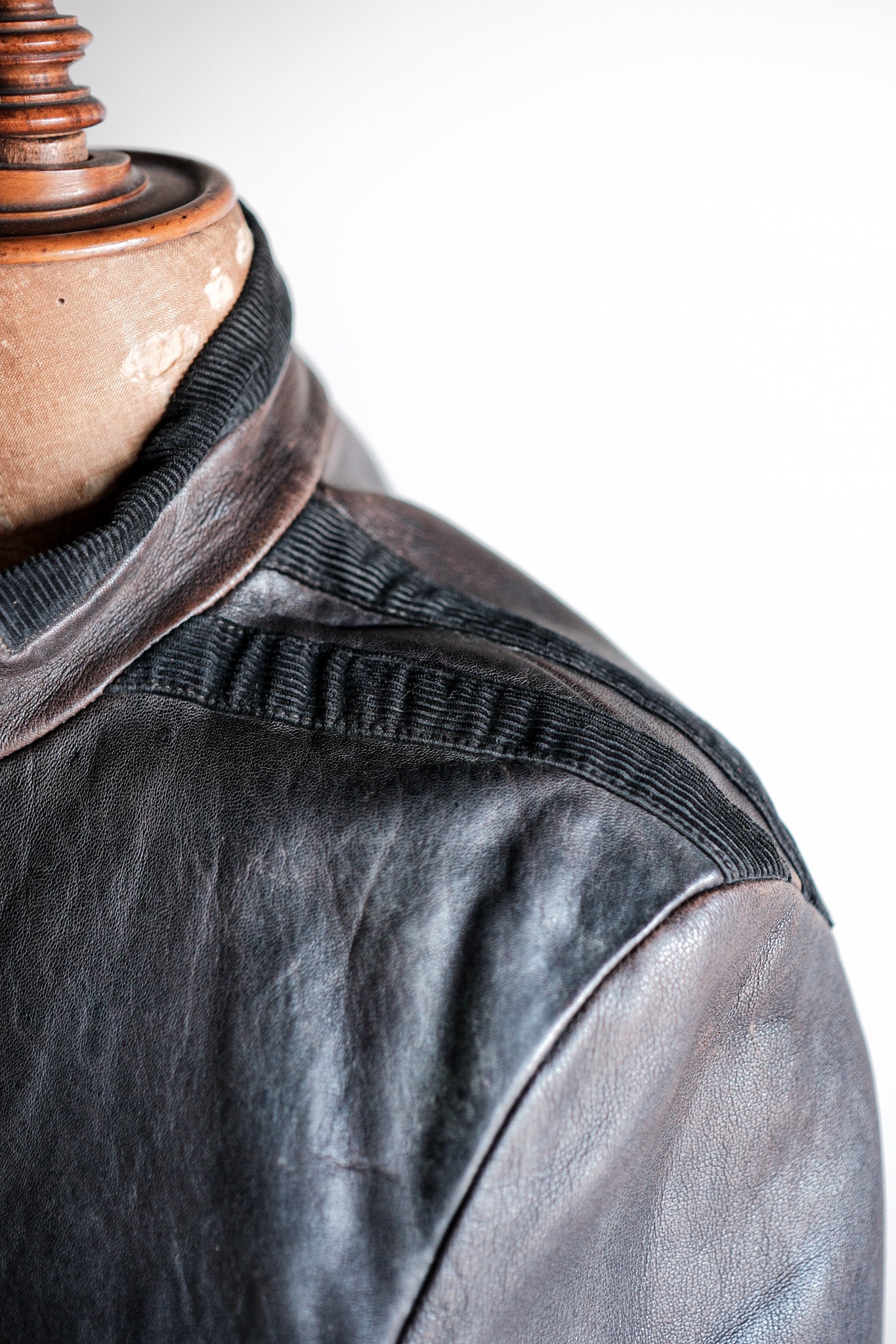 [~ 90's] OLD EMPORIO ArMANI Stand Collar Leather Jacket Size.48