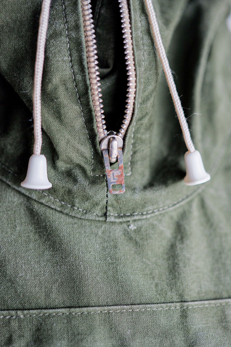 [~ 60's] ผ้าฝ้ายสีเขียววินเทจอังกฤษ smock "Blacks of Greenock"