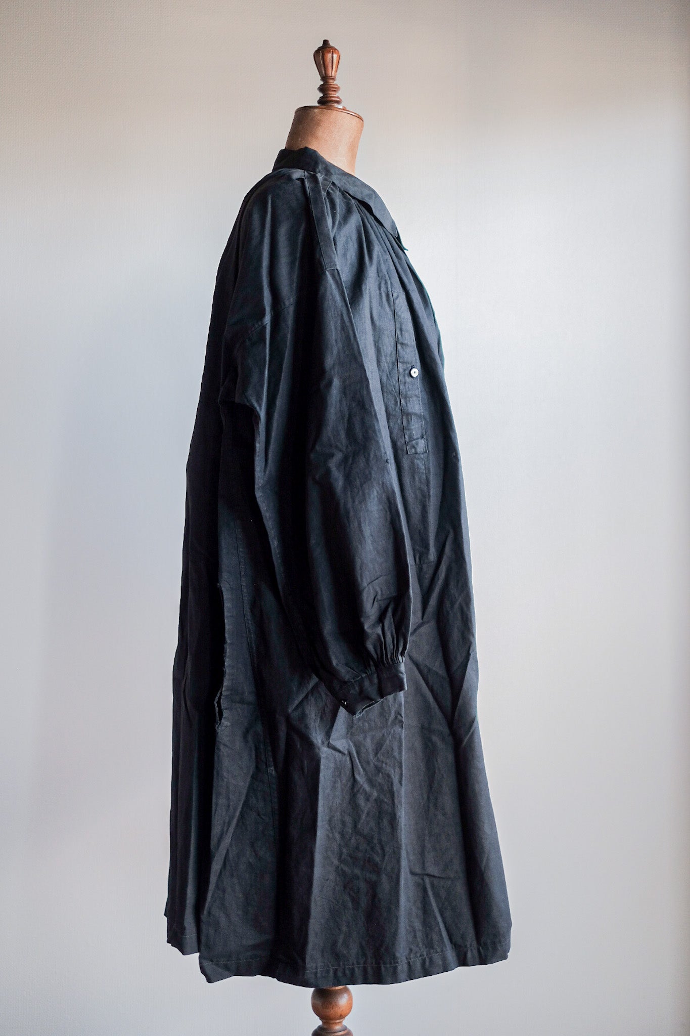 [Early 20th C] French Antique Black Linen Smock "Biaude"