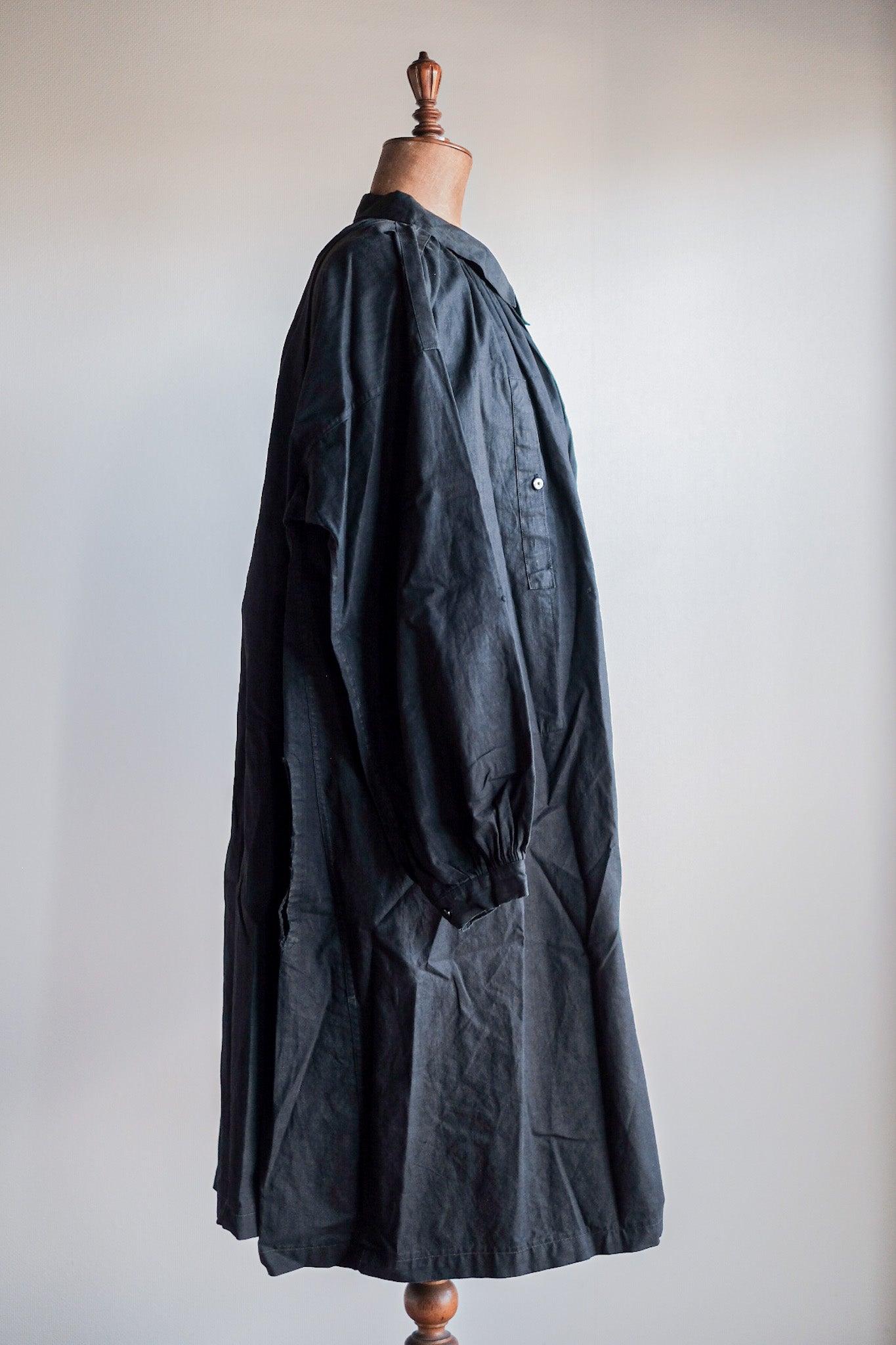 ［Early 20th C］French Antique Black Linen Smock "Biaude"