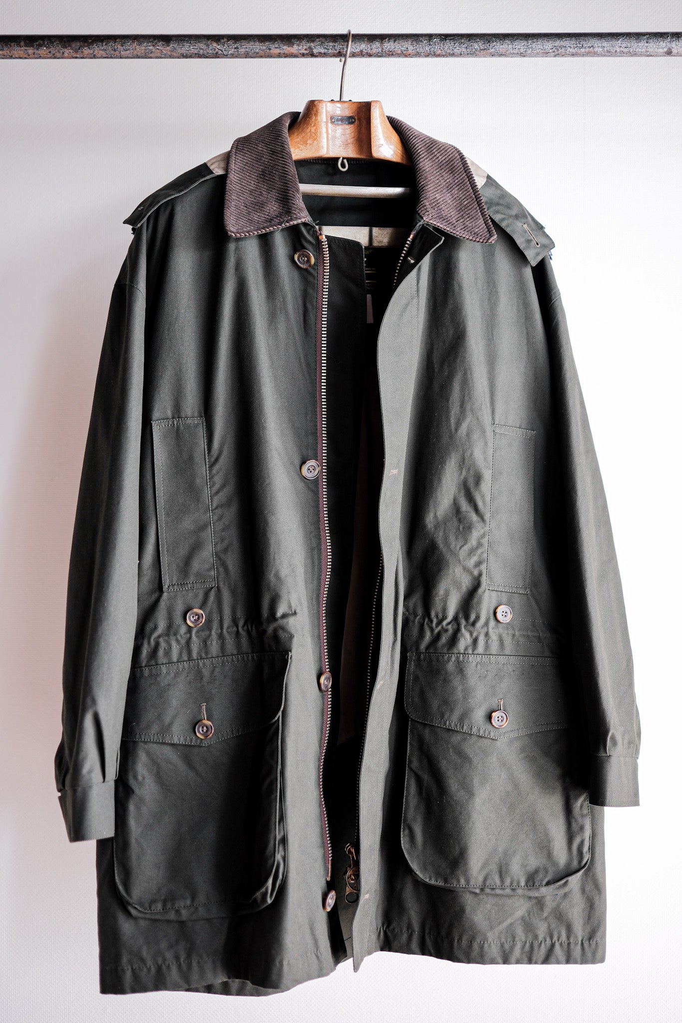 【~90's】Vintage Barbour "ENDURANCE" 3 Crest Size.44 “Dead Stock”