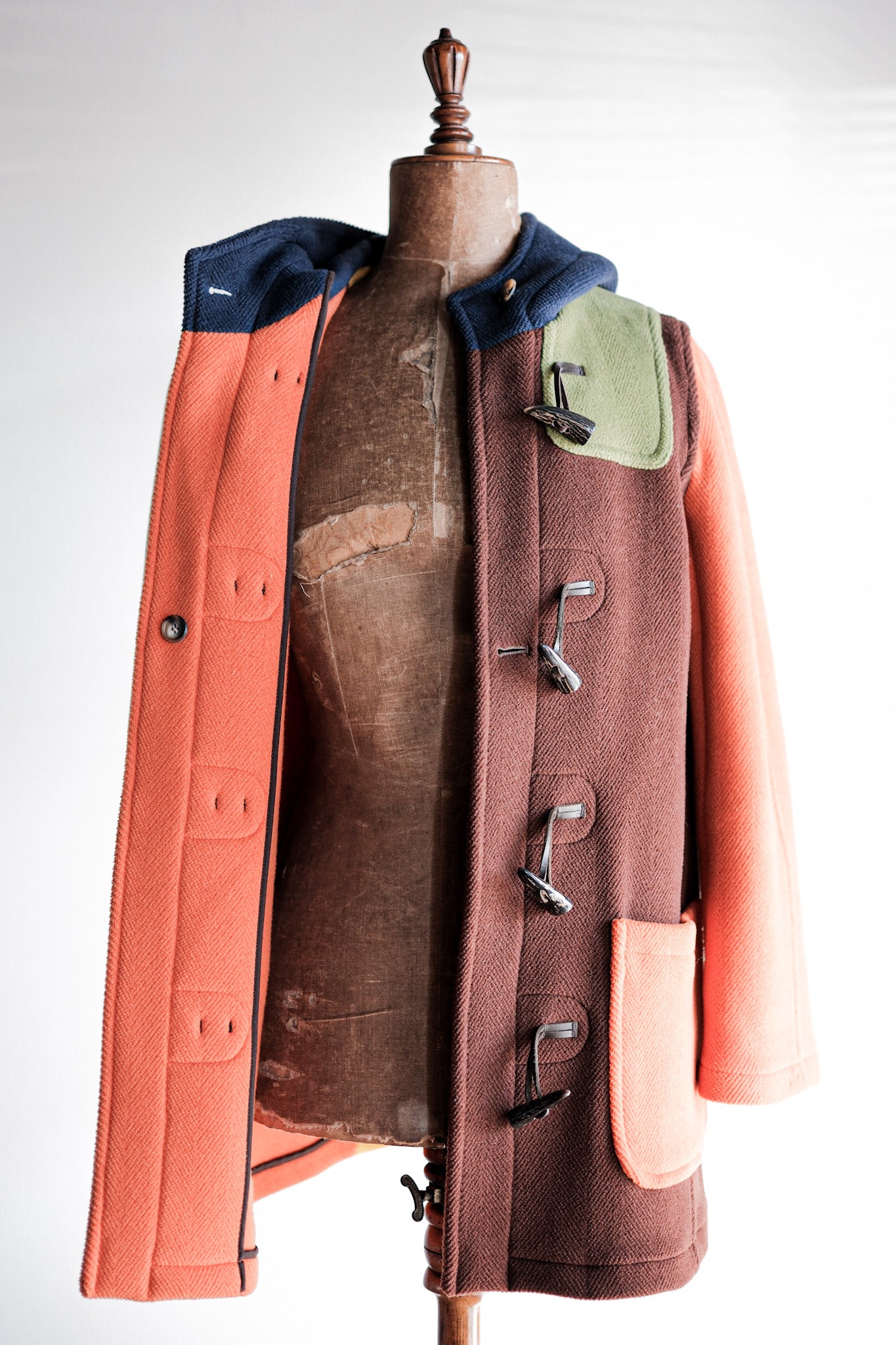 ［~90's］Old INVERTERE Crazy Pattern Wool Duffle Coat "Moorbrook"