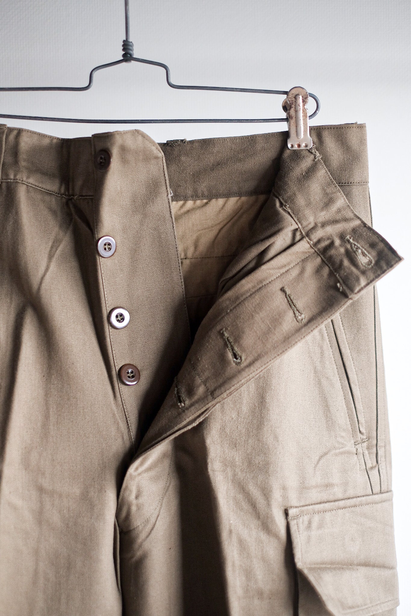 [~ 60's] Taille des pantalons de terrain de l'armée française M47.31 "Stock mort"