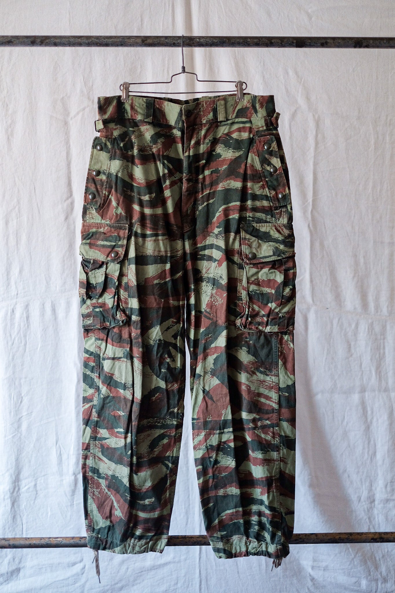 [~ 60's] Army Lézard Camo Camo Paratrooper Taille de pantalons.33