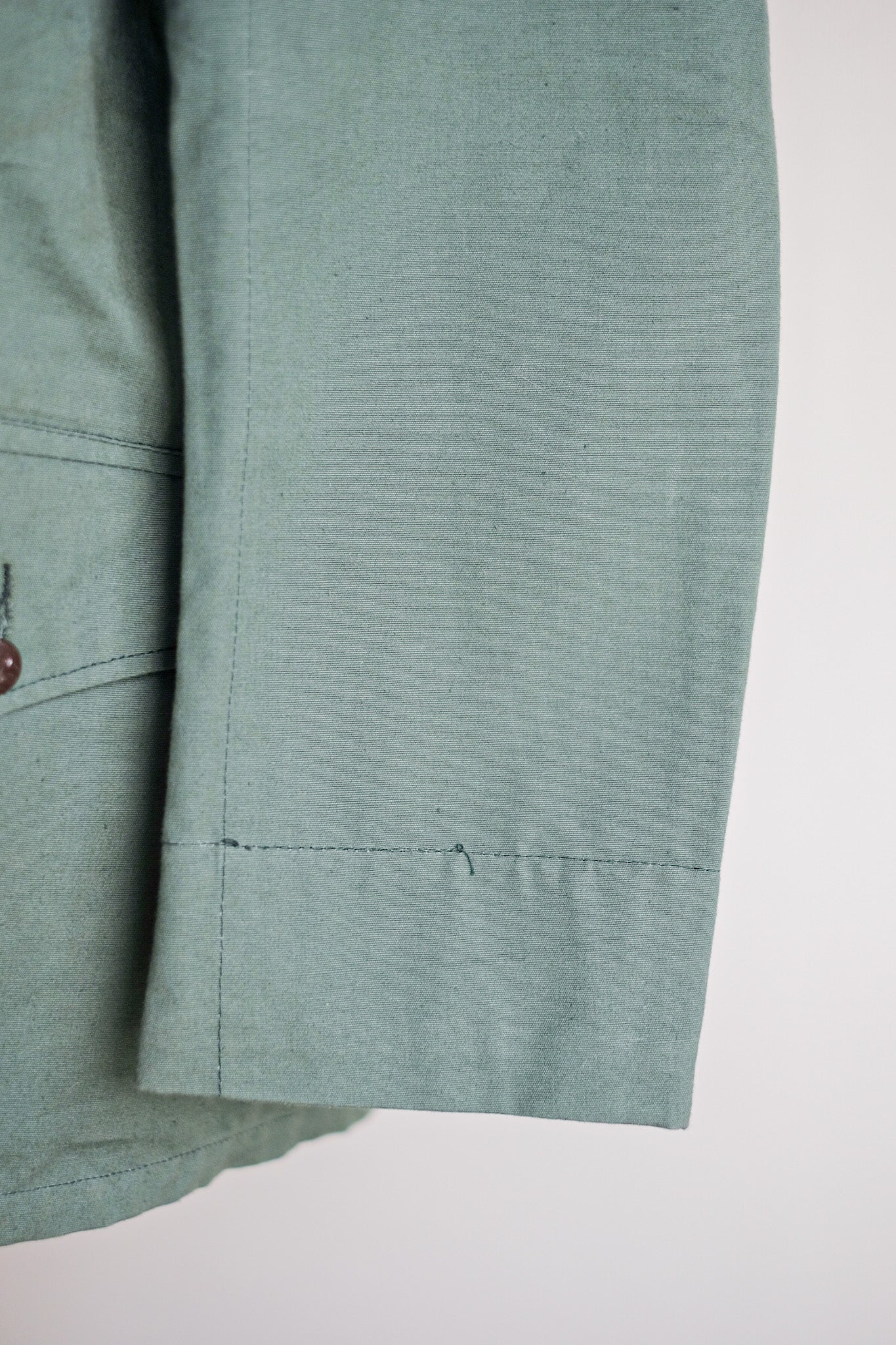 ［~50's］French Vintage Green Cotton Hunting Jacket With Chin Strap "Dead Stock"
