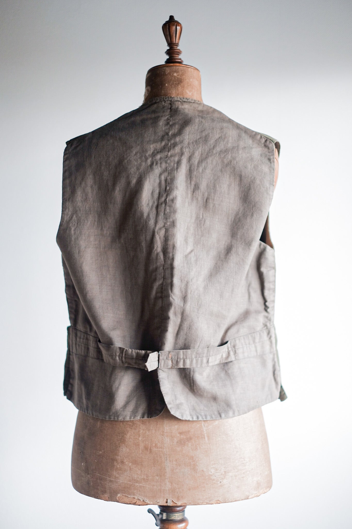 ［~20's］French Vintage Moss Green Hunting Gilet & Jodhpurs "Au Louvre"