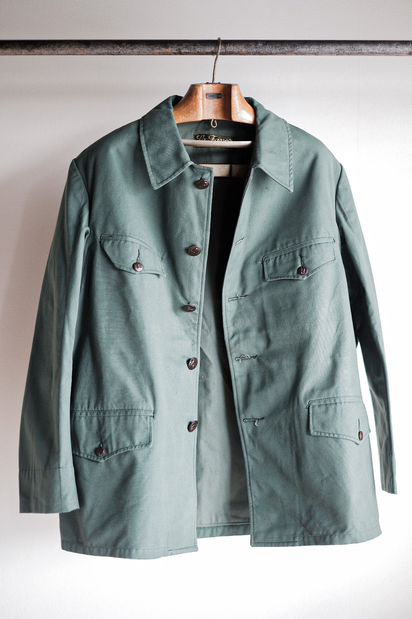 ［~50's］French Vintage Green Cotton Hunting Jacket With Chin Strap "Dead Stock"