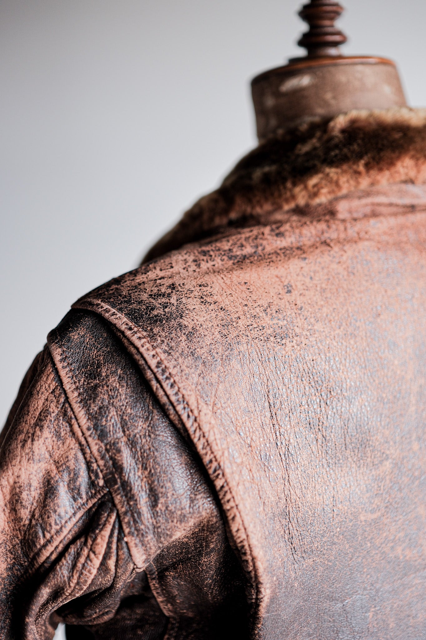 ［~40's］U.S.NAVY M-422A Leather Flight Jacket