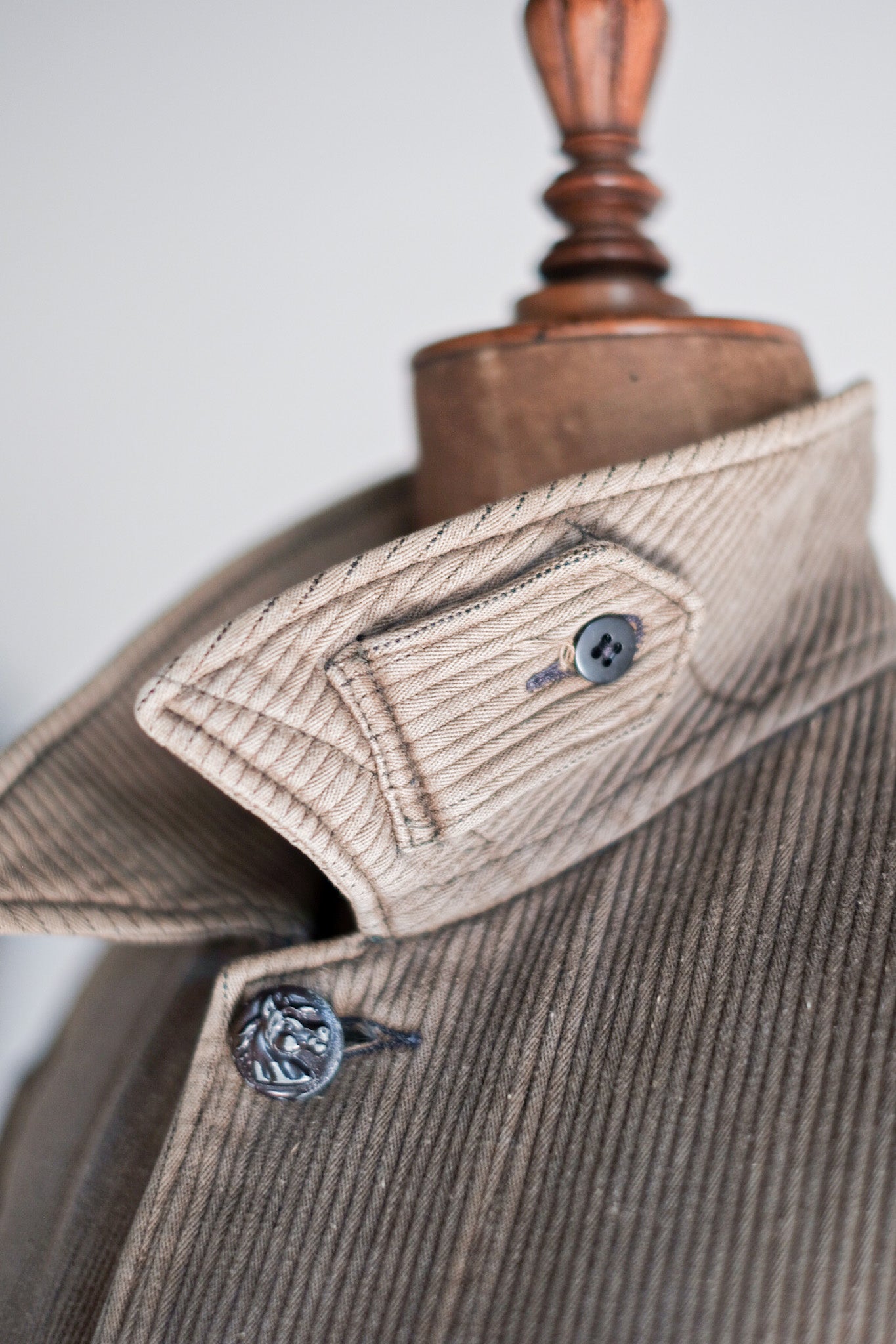 ［~40's］French Vintage Brown Cotton Pique Hunting Jacket With Chin Strap
