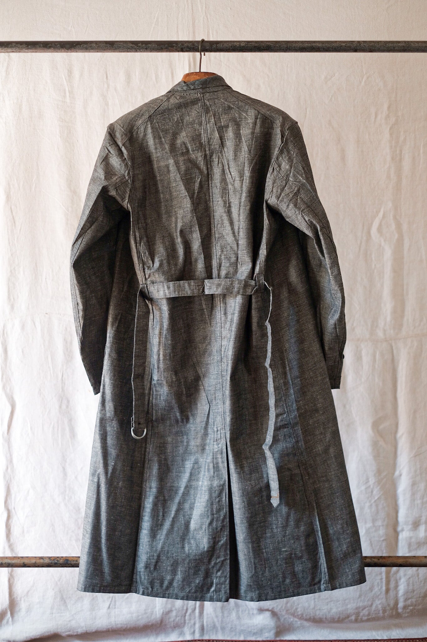 [~ 40's] ผ้าลินินวินเทจฝรั่งเศสแชมเบรย์ Atelier เสื้อโค้ท "Au Molinel" "Dead Stock"
