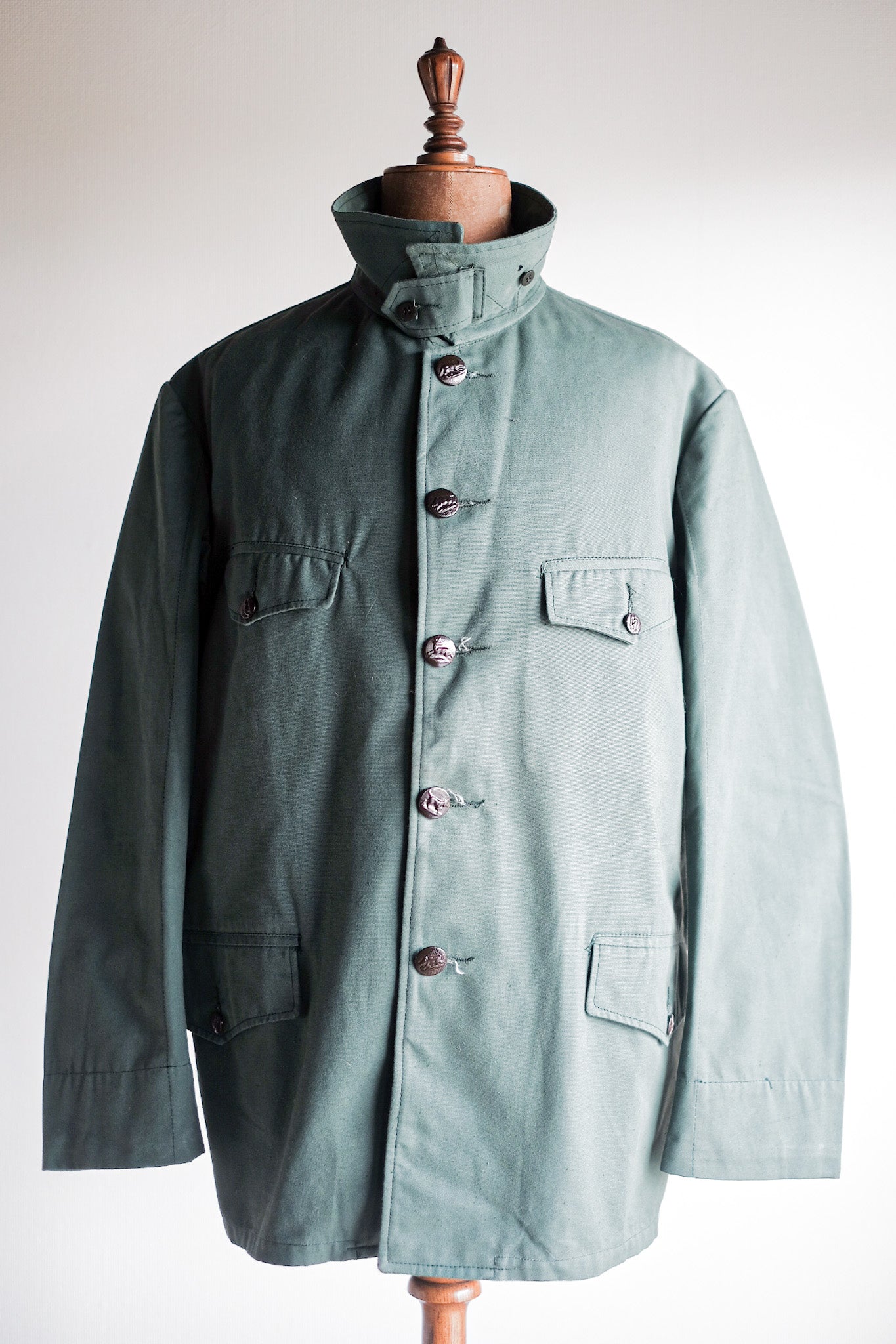 ［~50's］French Vintage Green Cotton Hunting Jacket With Chin Strap "Dead Stock"