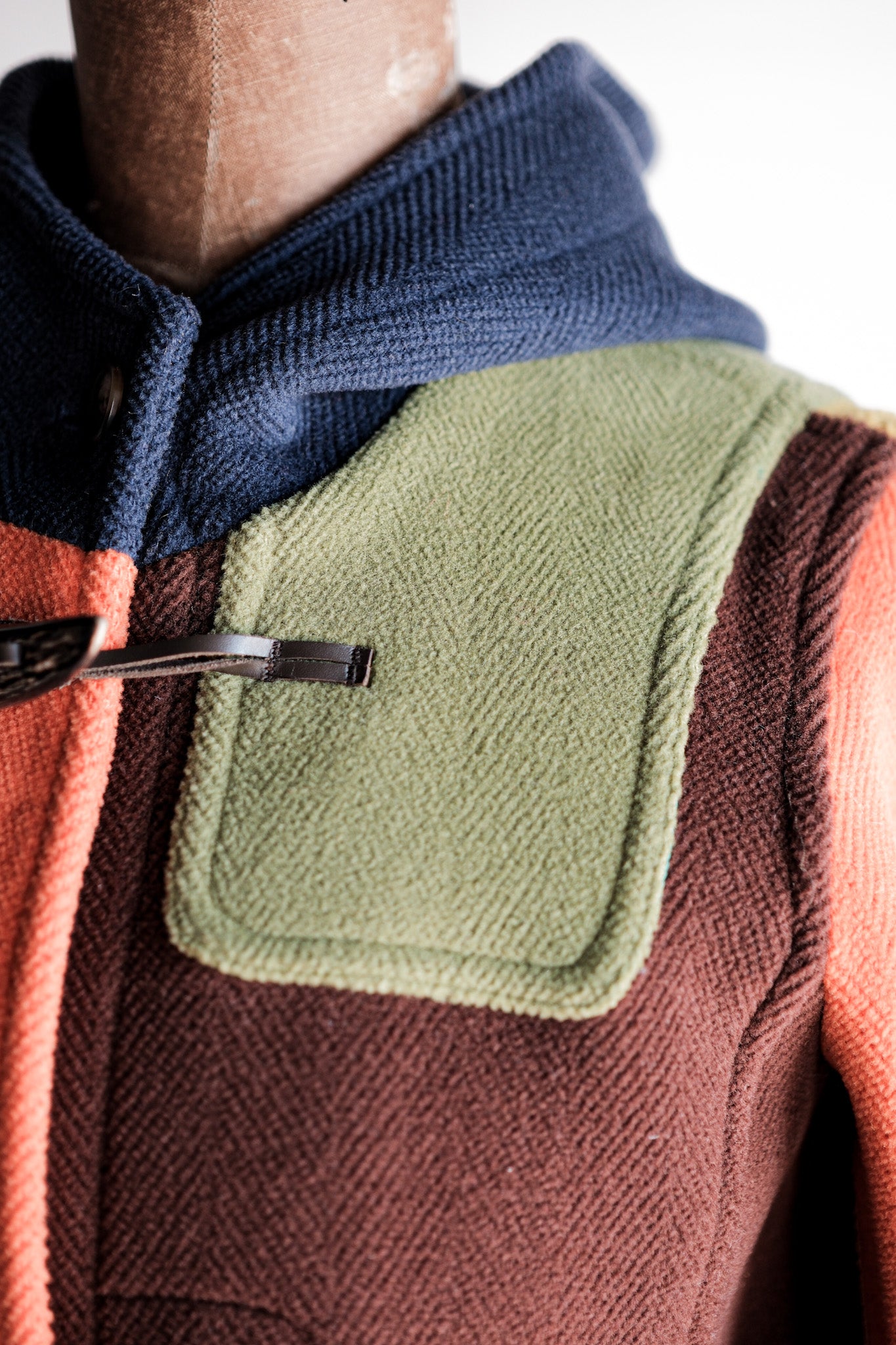［~90's］Old INVERTERE Crazy Pattern Wool Duffle Coat "Moorbrook"