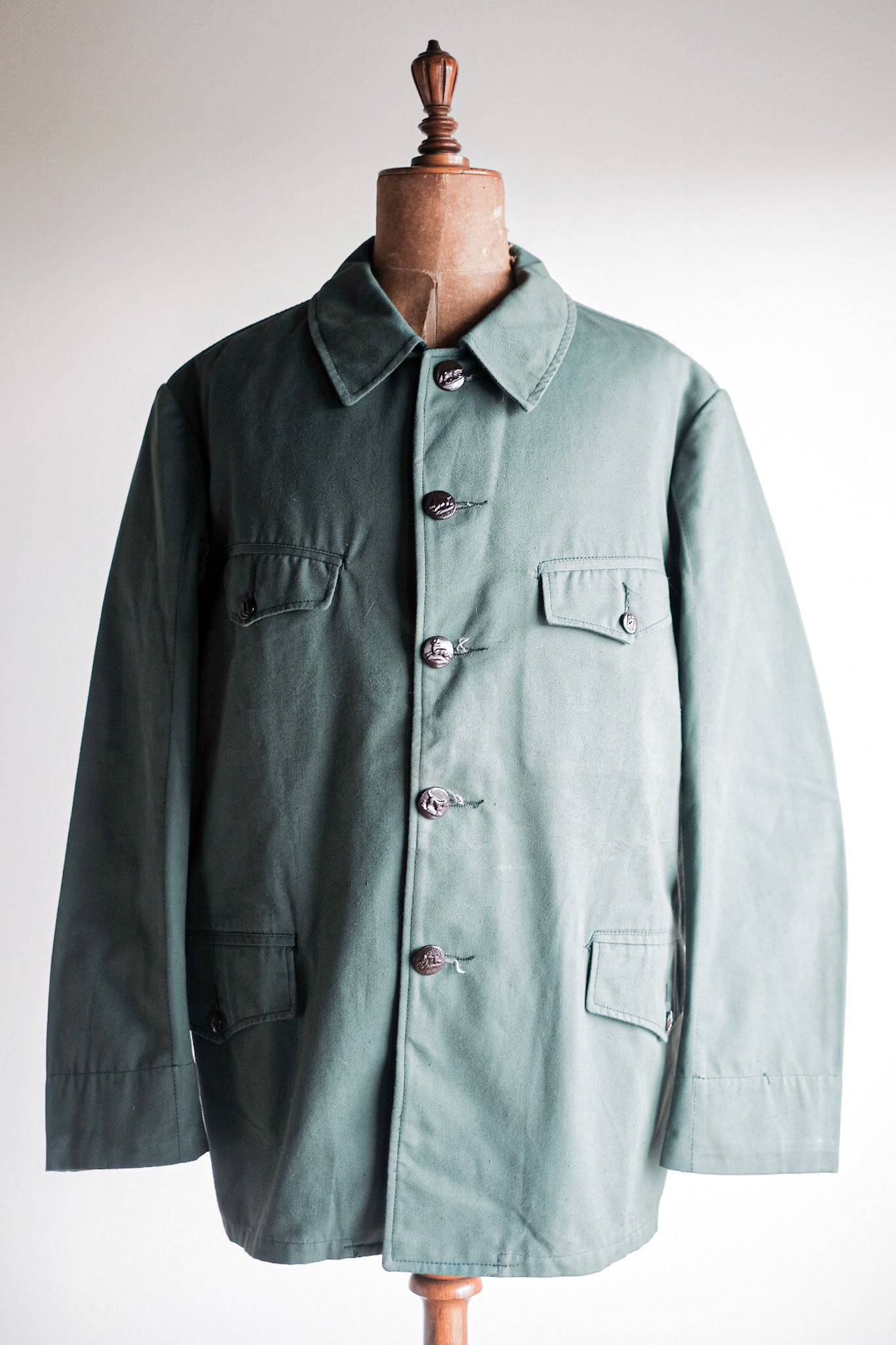 [~ 50's] French Vintage Green Cotton Hunting Jacket with Chin Strap "Dead Stock"
