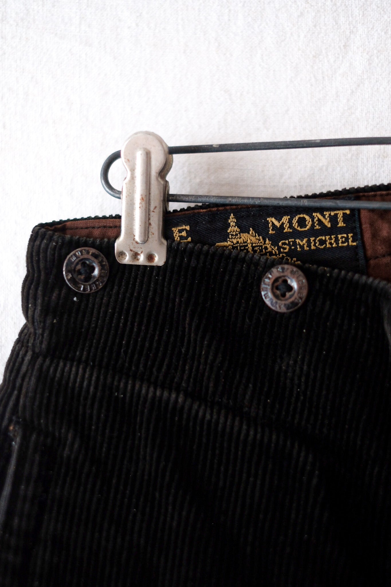 [~ 40's] vintage français "Le Mont St. Michel" shorts de travail noir en velours noir