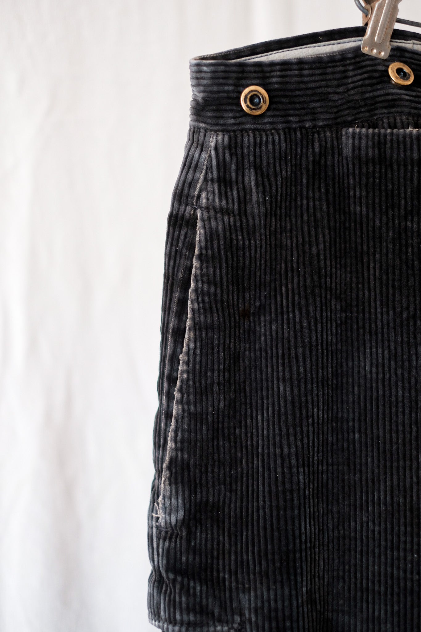 [~ 30's] กางเกงผ้าลูกฟูกสีดำวินเทจฝรั่งเศส "Adolphe Lafont"
