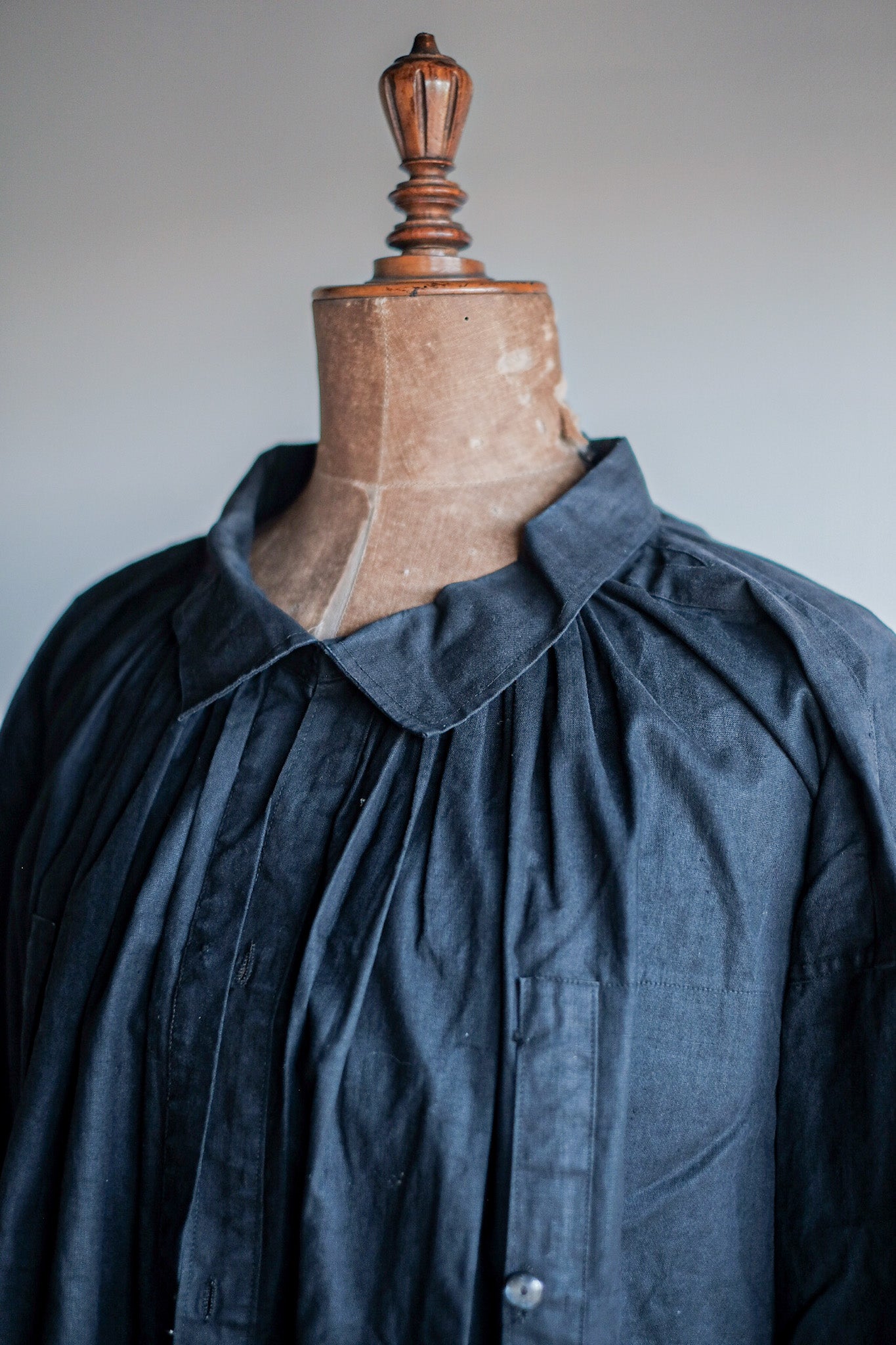 ［Early 20th C］French Antique Black Linen Smock "Biaude"